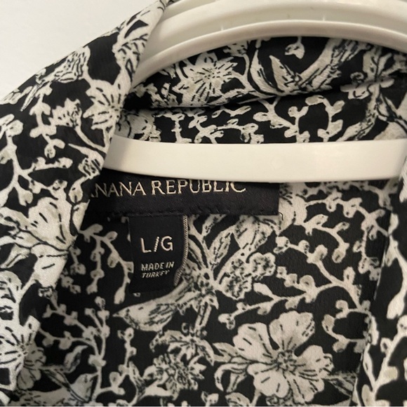 Banana Republic blouse size L - Picture 4 of 4